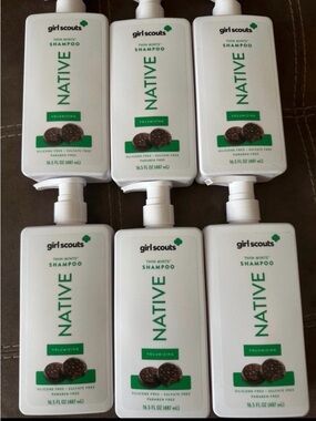 Native Thin Mints Volumizing Shampoo — White & Green